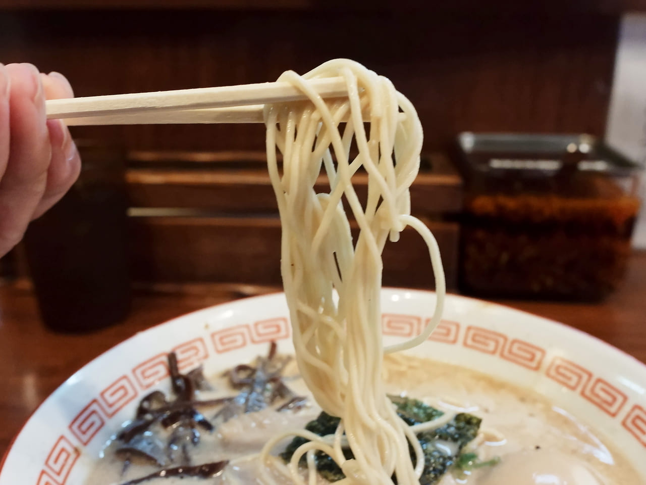 哲麺