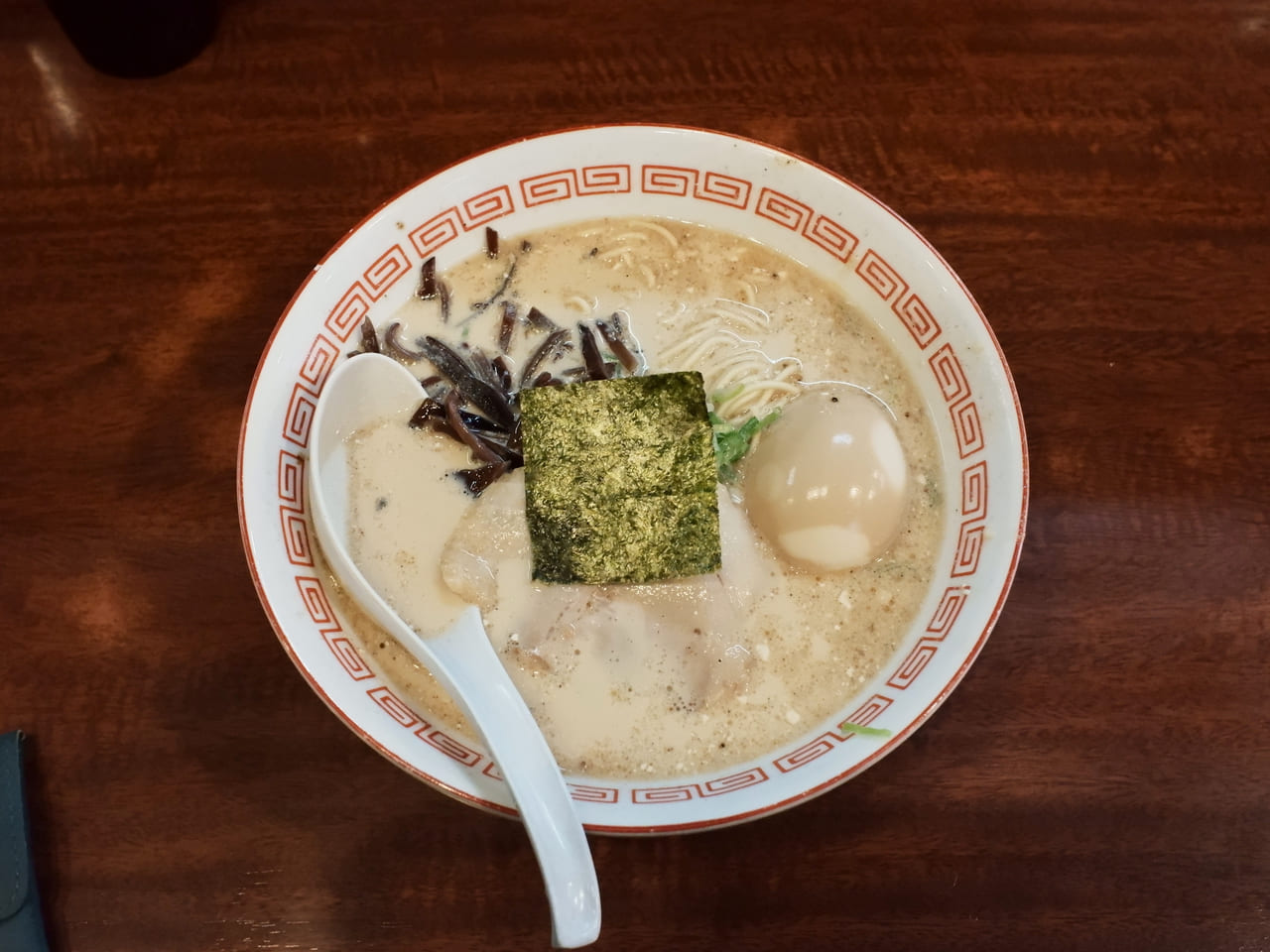 哲麺