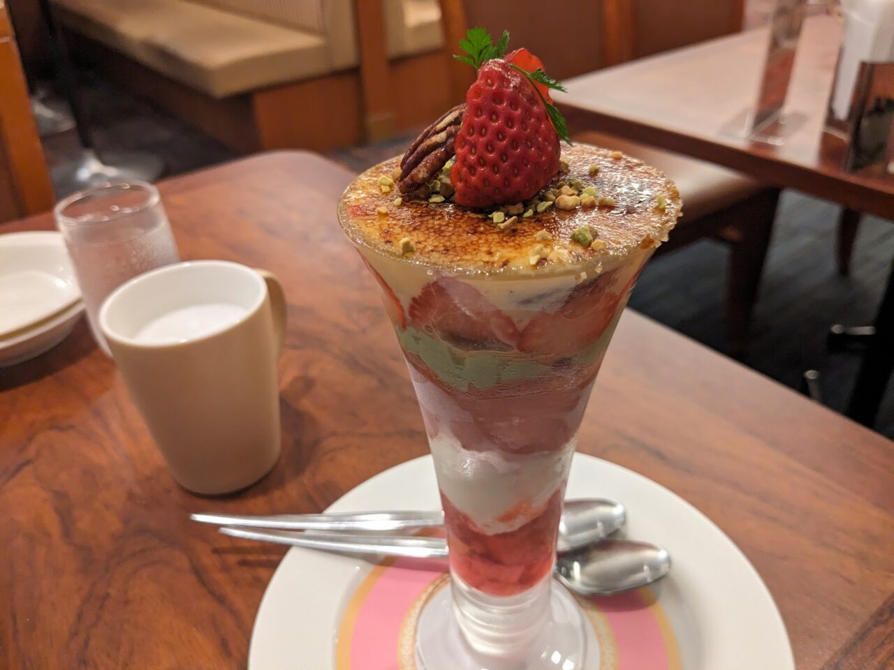 ロイヤルホスト