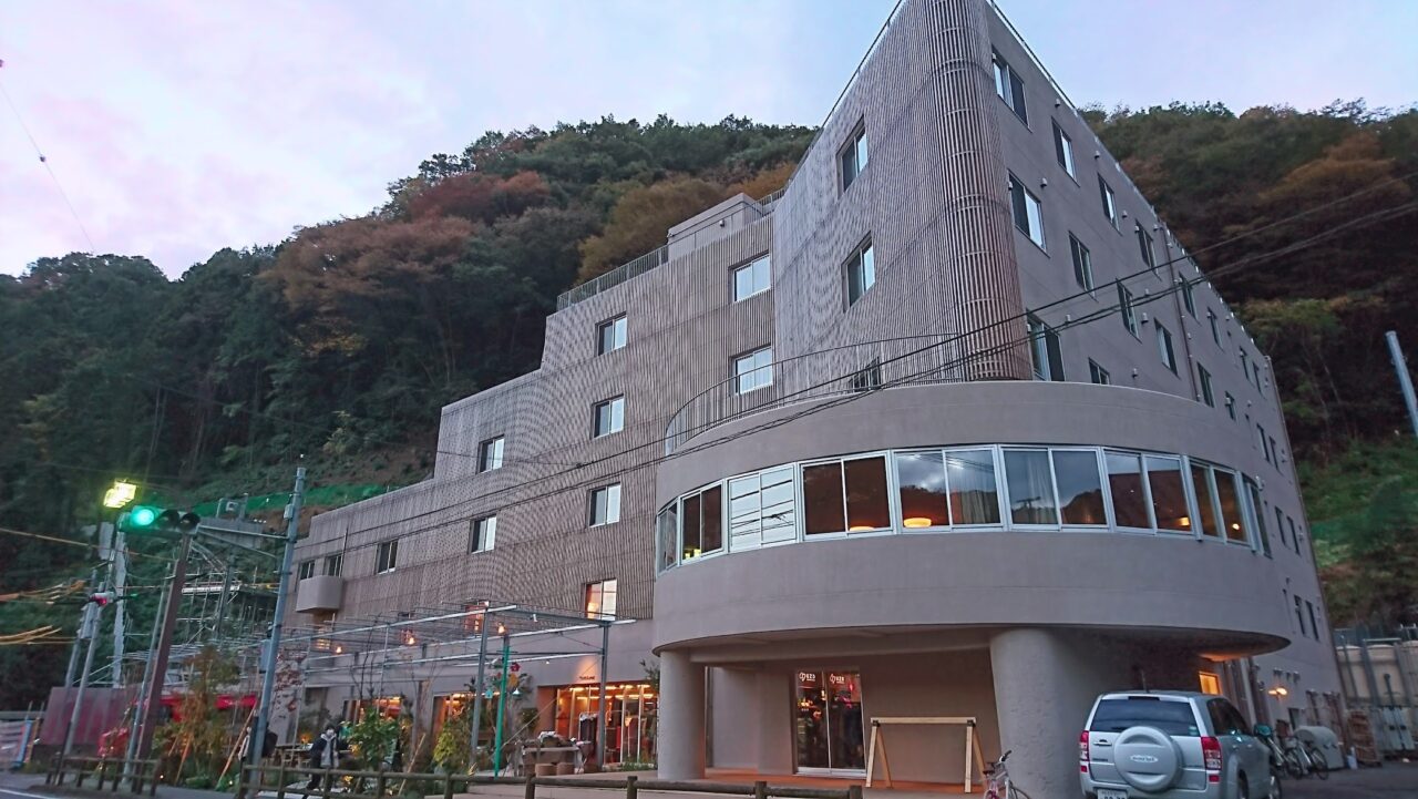 タカオネ