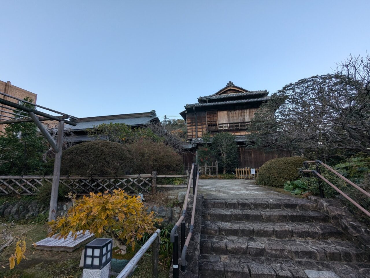 高尾駒木野庭園